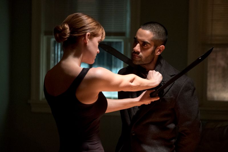 Mary Walker and Davos having a conversation.